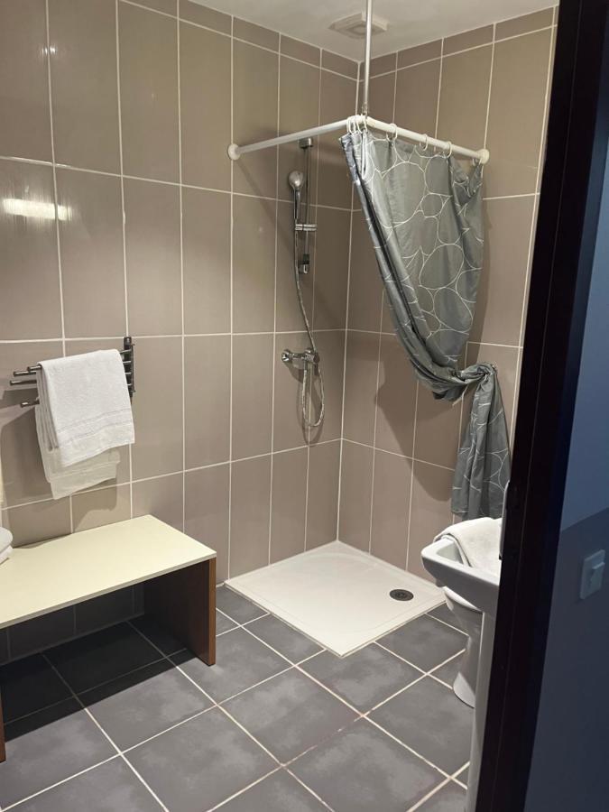 Hotel Aurelia Les Arcs-sur-Argens Bagian luar foto