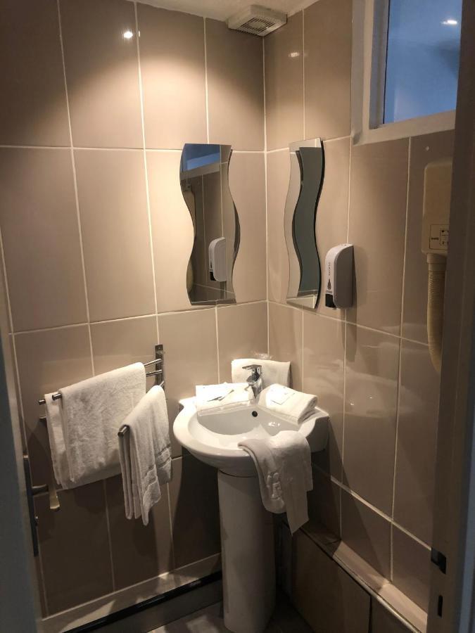 Hotel Aurelia Les Arcs-sur-Argens Bagian luar foto
